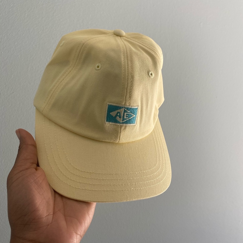 New with tag American Eagle AEO Logo Baseball Hat 100% Cotton Yellow